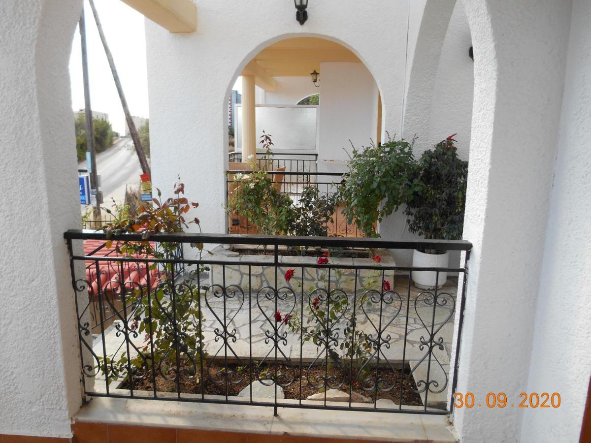 Melios Rooms Petalídhion Exterior foto