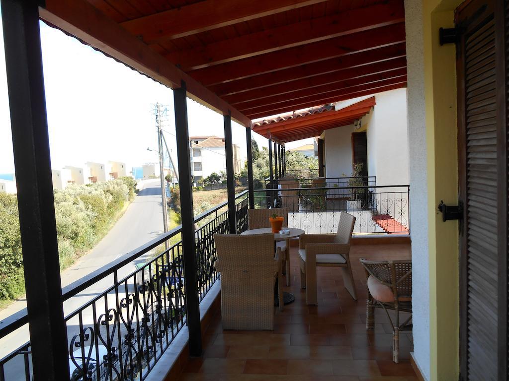 Melios Rooms Petalídhion Exterior foto