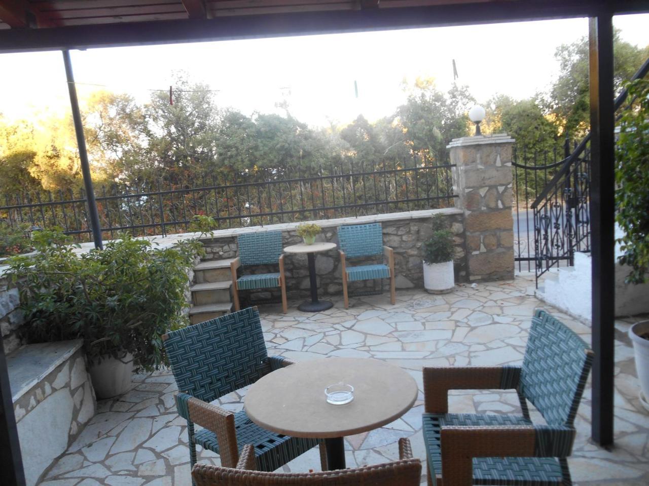 Melios Rooms Petalídhion Exterior foto