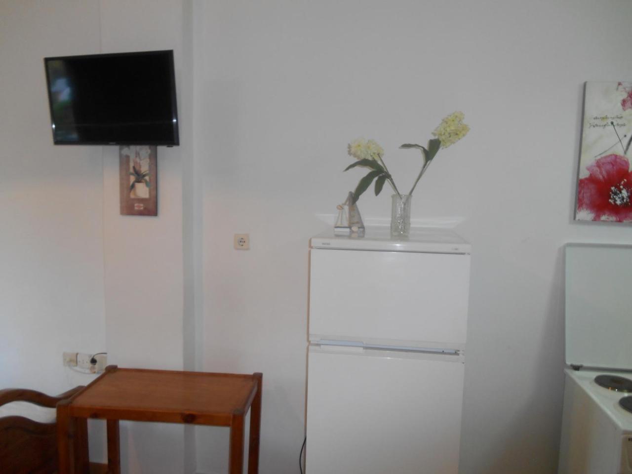 Melios Rooms Petalídhion Exterior foto